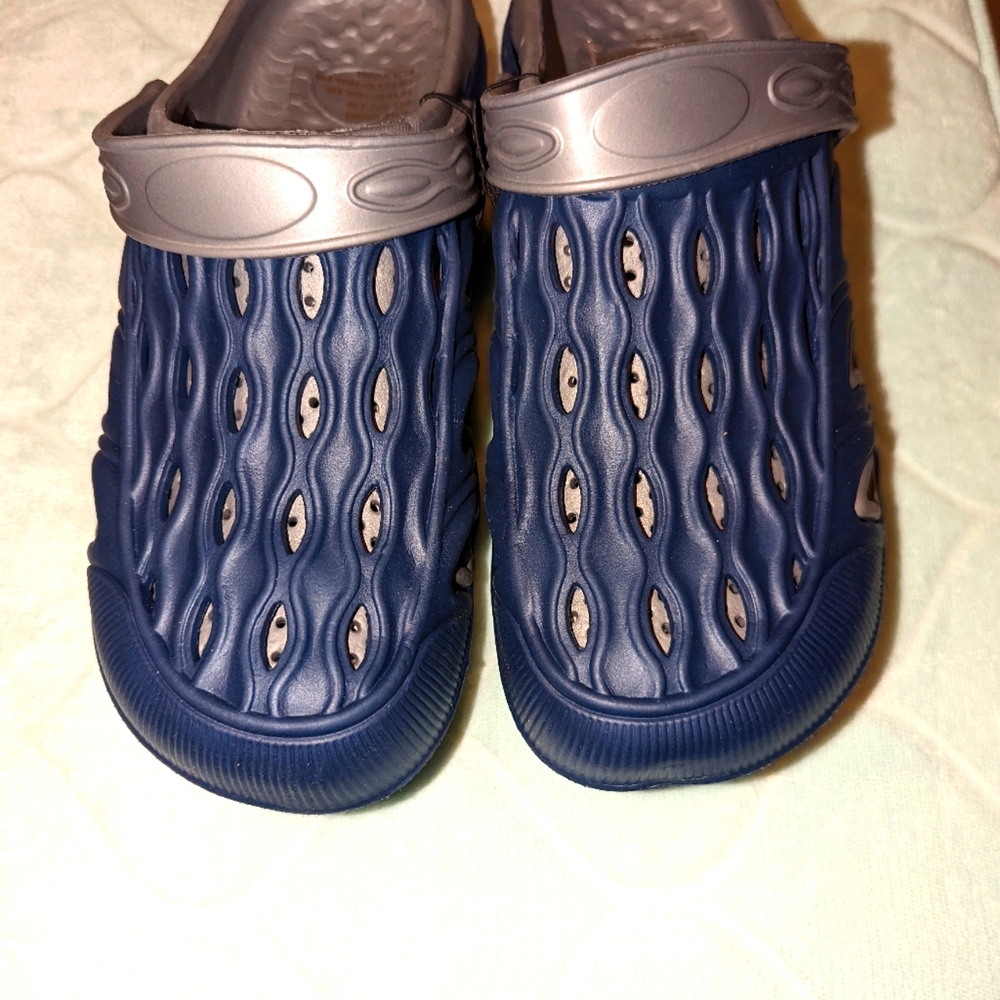 Men's crock style shoe